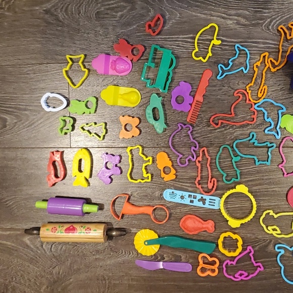 Playdoh Cutters / Accessories - Picture 3 of 3